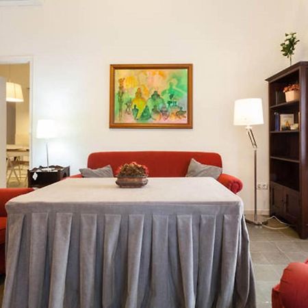 Apartamentos Rg Arenal Севиля Стая снимка