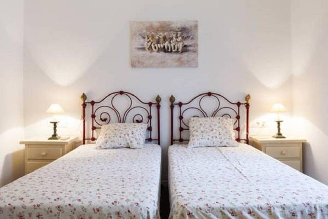Apartamentos Rg Arenal Севиля Стая снимка