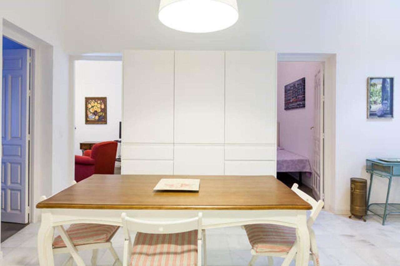 Apartamentos Rg Arenal Севиля Стая снимка