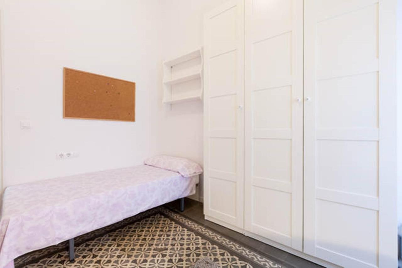 Apartamentos Rg Arenal Севиля Стая снимка