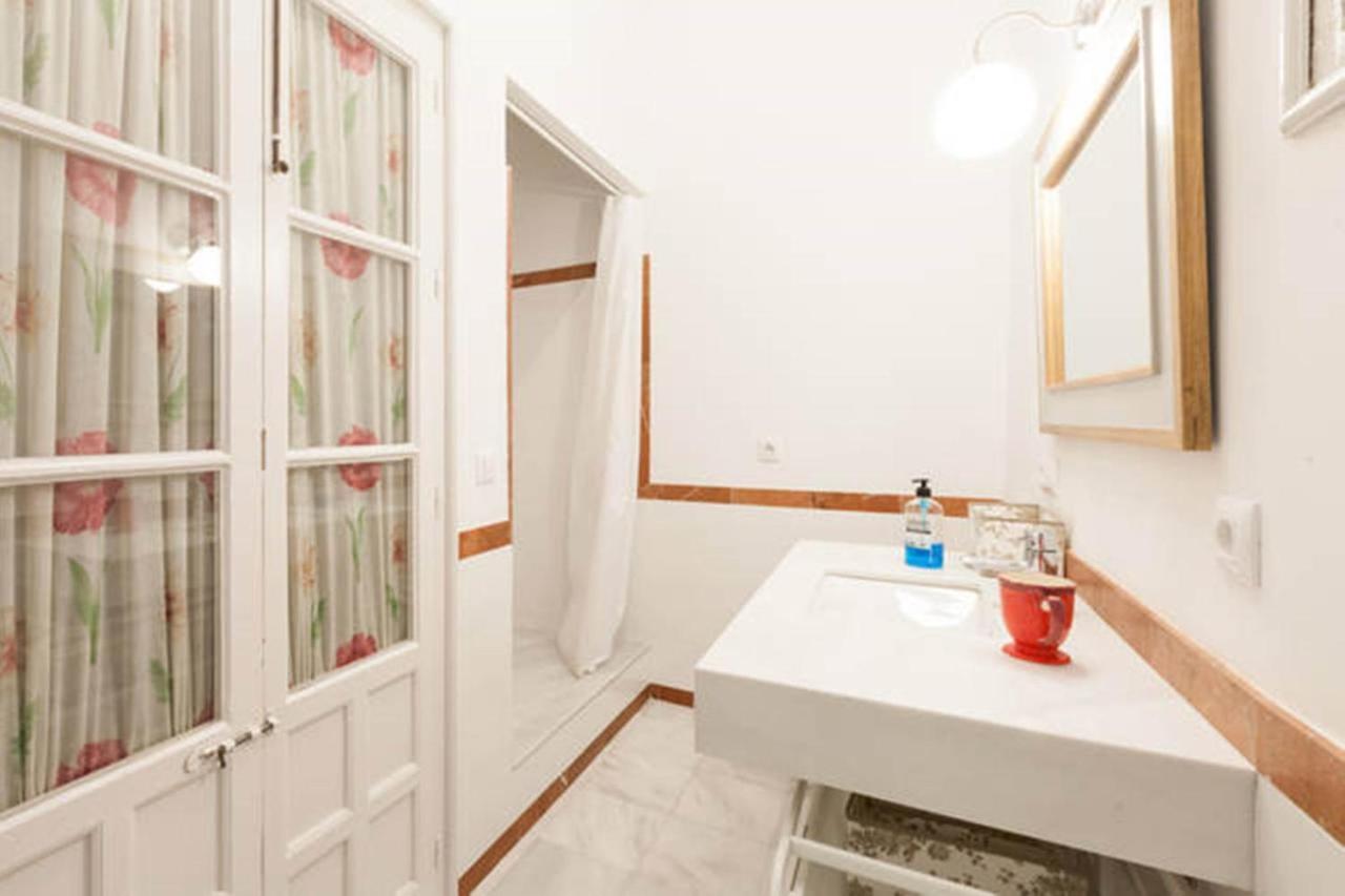 Apartamentos Rg Arenal Севиля Стая снимка